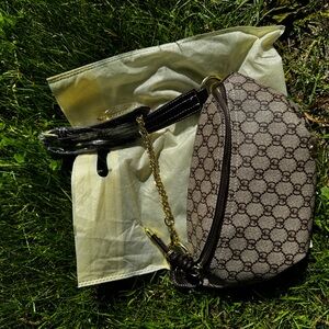 Modern Chic Brown Geometric Patterned Sling Bag